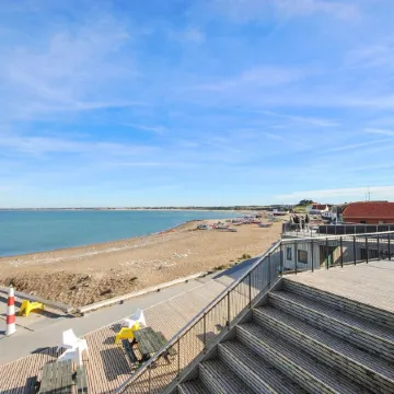 "Avelin" - 800m from the Sea