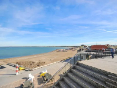 "Avelin" - 800m from the Sea