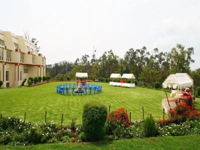 The Monarch Hotel Hotels in Ooty