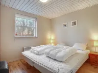 "Thorman" - 75m from the Sea Hotels in Grena