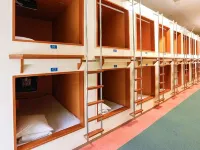 Niko Niko Capsule Hotel Hotels in Tamba