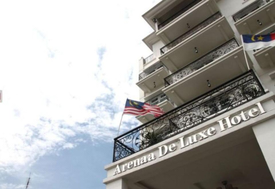 Arenaa Deluxe Hotel Over view