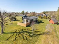 "Julla" - 1.5km from the Sea Hotels in Hals