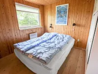 "Hennrik" - 500m from the Sea