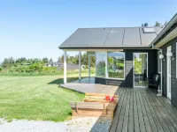 "Swarthofthi" - 1.5km from the Sea