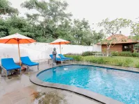The Lavana Jhonny Kibung Villas Lembongan Hotels near Panorama Point