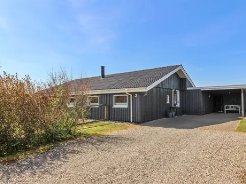 "Benjamina" - 530m to the Fjord