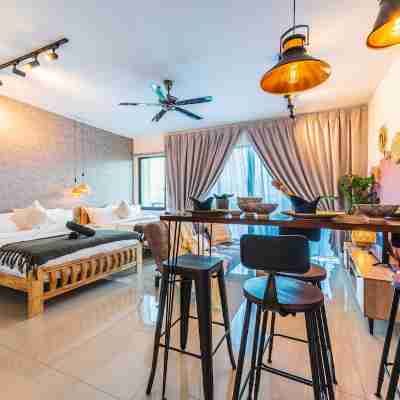 5P Luxury Studio 3Min to Setia City Mall Rooms