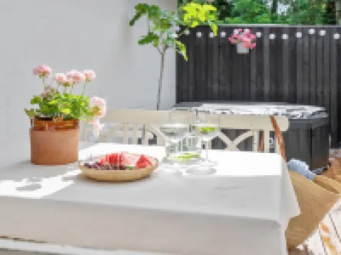 "Olaf" - 1.4km from the Sea