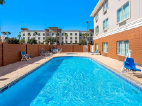 La Quinta Inn & Suites by Wyndham Pharr North McAllen Hotels in Pharr