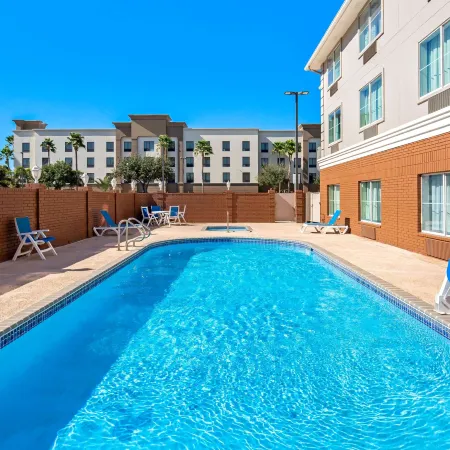 La Quinta Inn & Suites by Wyndham Pharr North McAllen