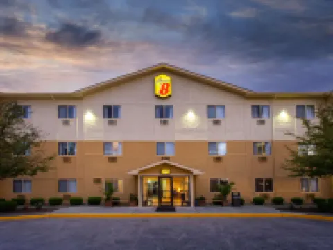 Super 8 by Wyndham Cromwell/Middletown Hotels in Middlesex County
