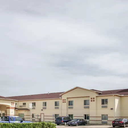 Super 8 by Wyndham Brenham TX