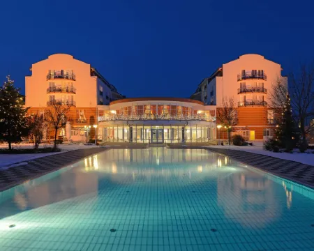 The Monarch Hotel Hotels in Bad Gogging