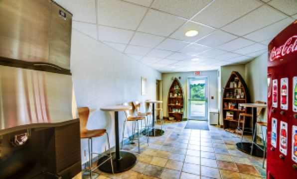 Motel 6 Huntsville, on