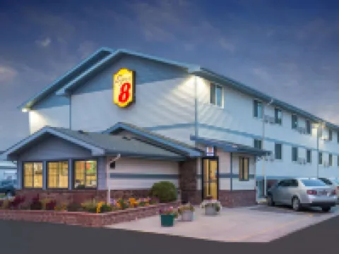 Super 8 by Wyndham Pierre SD Hotels in Pierre