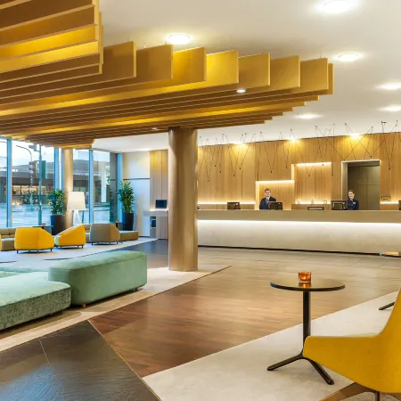 Hotel NH Düsseldorf City Nord Отели рядом с достопримечательностью «Графенберг»