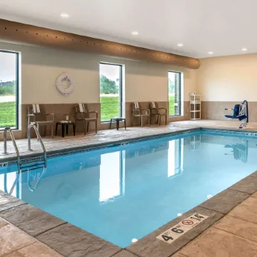 Comfort Inn and Suites Ames Near Isu Campus