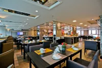 桑德里宮殿酒店 - 早餐
