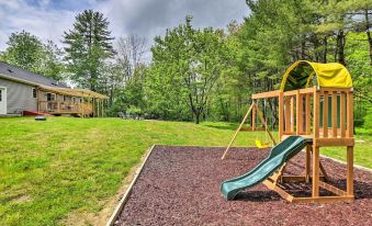Modern Northfield Family Cabin w/ Hot Tub! - Housity