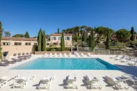 Garden & City les Bastides de Grimaud - piscina