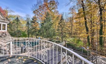 Stunning Solon Getaway ~ 20 Mi to Cleveland! - Housity