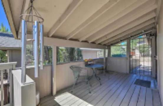 Flagstaff Townhome - Walk to Country Club and Pools!