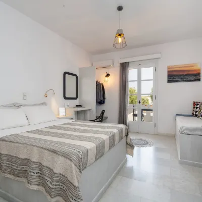 Diamantis Studios&Apartments Отели рядом с достопримечательностью «Пляж Микри-Вигла»