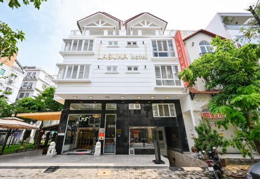 2. 라구나 호텔..