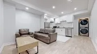 Charming 2- Bedroom with Free Parking Space - 3-Star