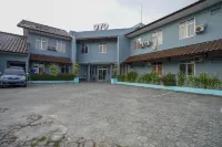 Super OYO 1844 Bravo Residence Hotels in Bacang