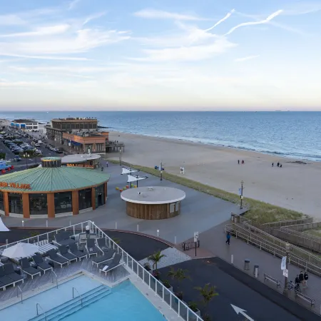 Wave Resort