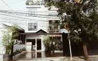W Home Benhil Hôtels à : Senayan