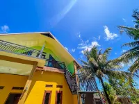 Penginapan AA Bungsu 1 Syariah Ciletuh Hotels in Ciemas