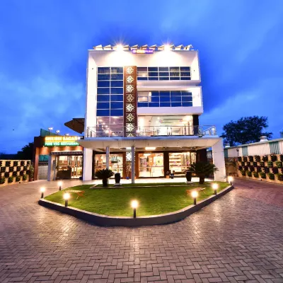 Click Hotel Sagar Plaza Chakan, Pune Hotels near Ambika Mangal Karyalay, Shiroli