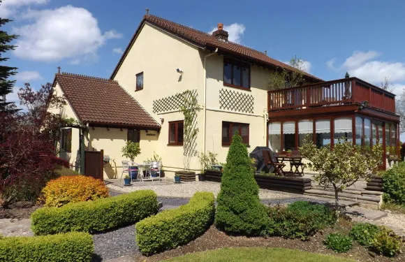 翠鳥之家 - 泰克絲特家庭旅館