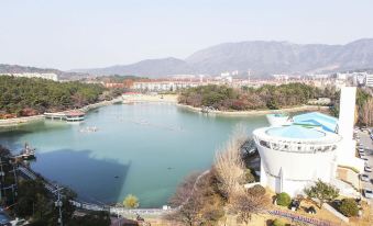 Changwon Dean Hotel