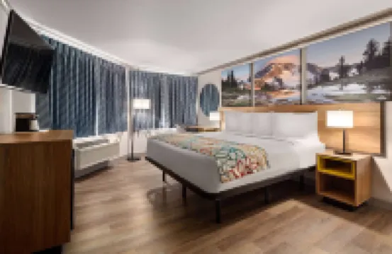 Days Inn by Wyndham Lakewood South Tacoma