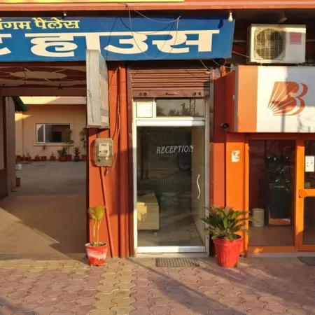 Sangam Palace Guest House