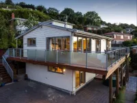 Baldwin Street Bnb Hotels in North East Valley