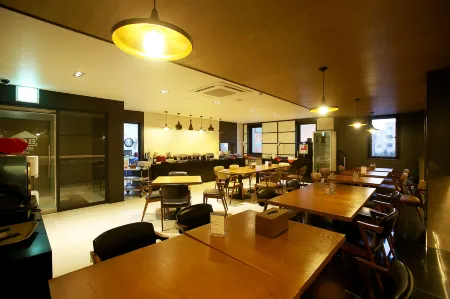 Elga Hotel Отели в г. Хвасон