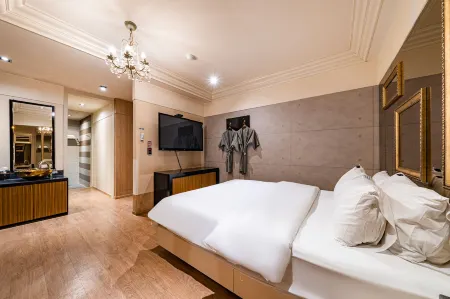 Yongin Yangji Sangria Отели рядом с достопримечательностью «Yonin Natural Recreation Forest»