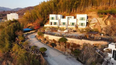 Hadong Mulkkot Gardens Pension Hotels near Bugcheon