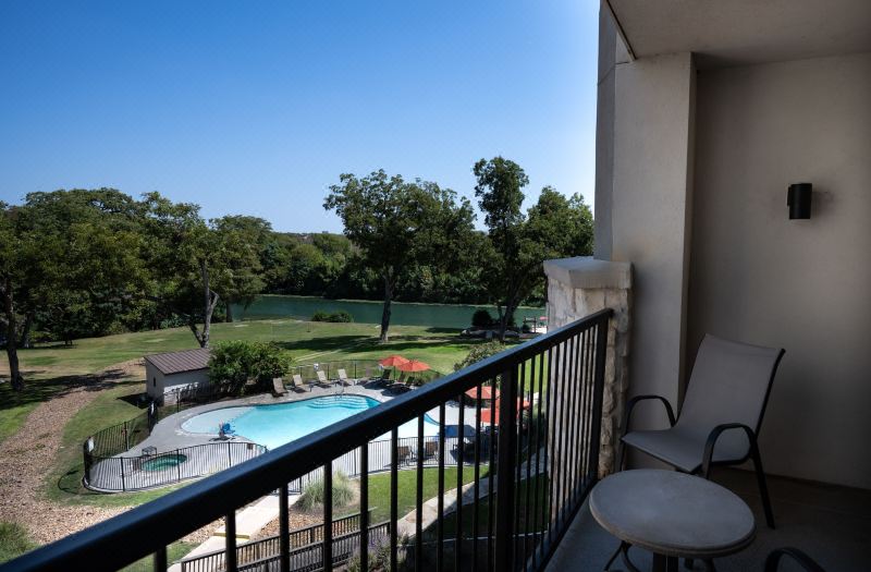 Courtyard New Braunfels River Village photo 5