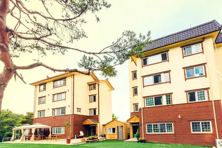 Yongin Road 47 Pension Отели рядом с достопримечательностью «Sejoong Museum»