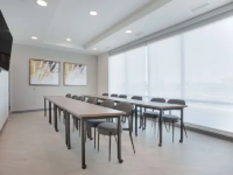 位於US-60的山林格羅夫舒適酒店及套房 賴特縣酒店