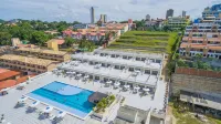 Kristie Resort Natal Hotel - สระว่ายน้ำแบบอินฟินิตี้