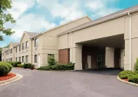 Quality Inn Warsaw Near Rappahannock River Hotels near Walmart Supercenter