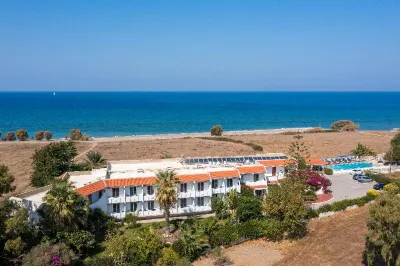 Nirvana Beach Hotel Hotels in Paradeísi
