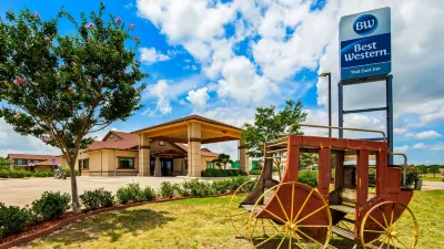 Red Roof Inn & Suites Sulphur Springs